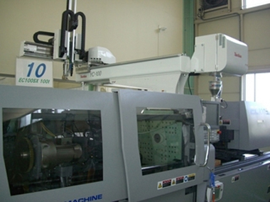 成形機